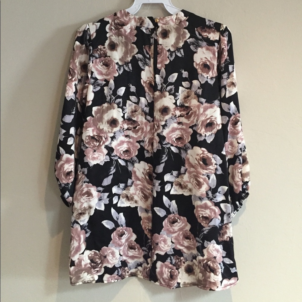 🆑 Black Mauve Floral Top - Picture 5 of 5