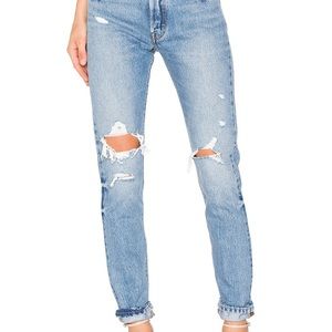 Jean Levi's size 25. Never wore.