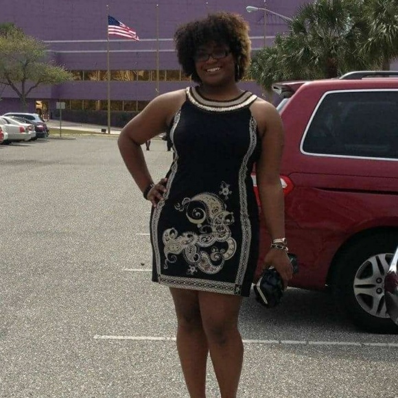 Meet your Posher, Jessica - Picture 5 of 8