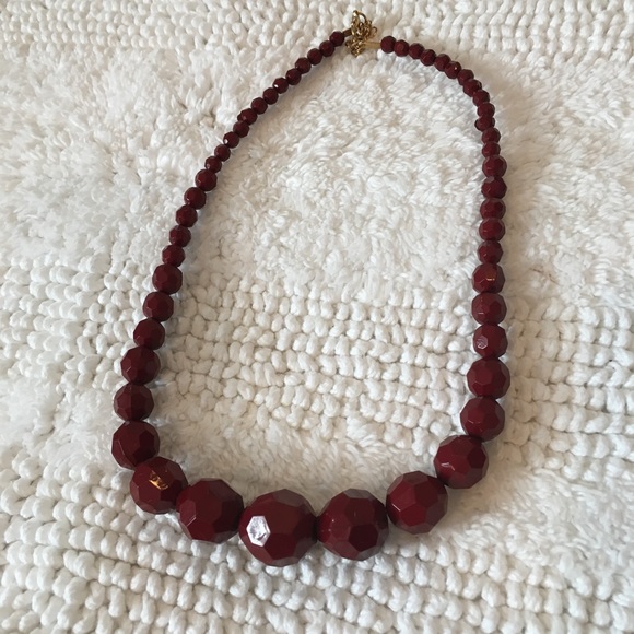 Red bead earring and necklace set (AB2) - Picture 5 of 6