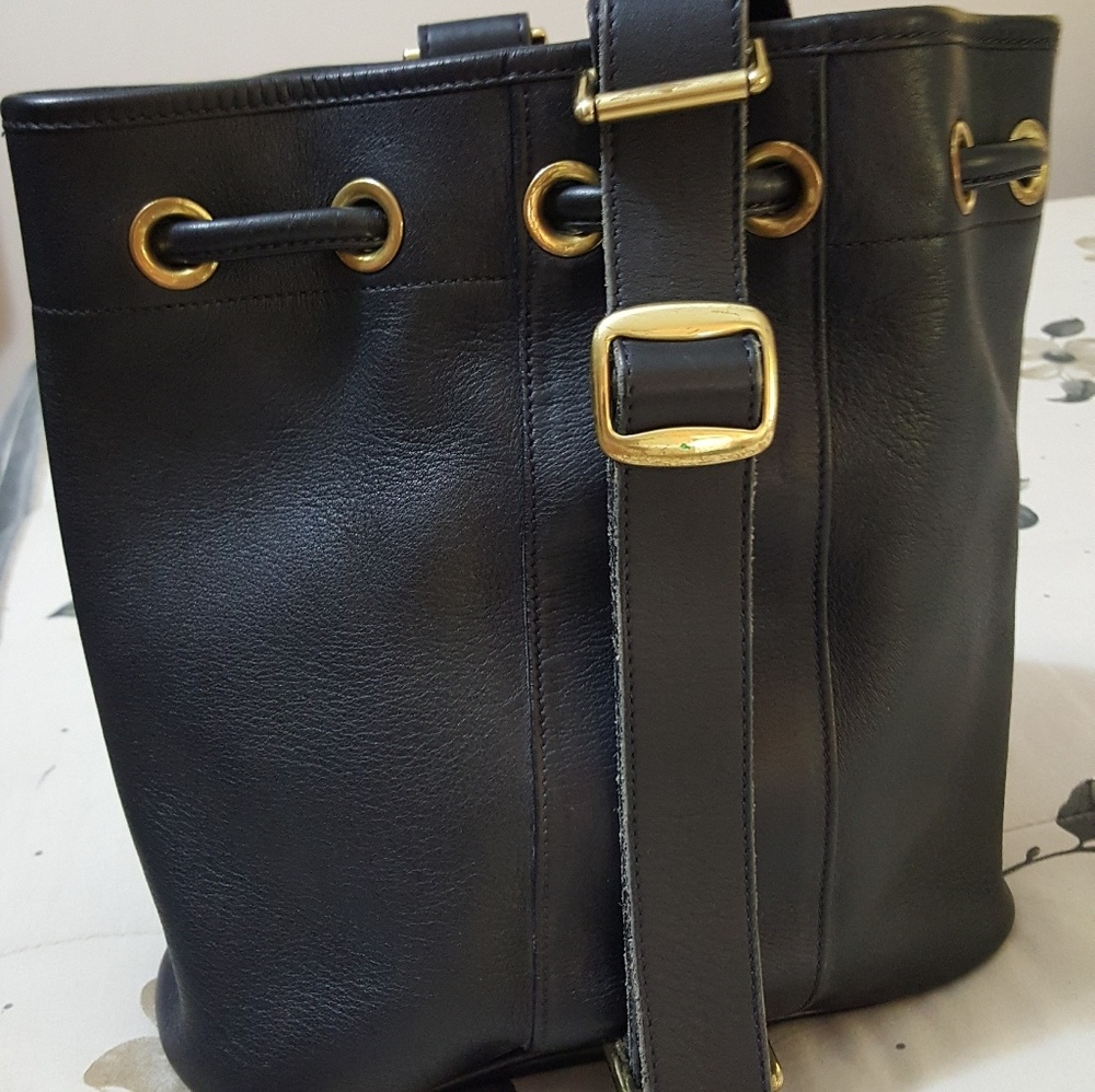 Authentic  Dooney & Bourke vintage bag