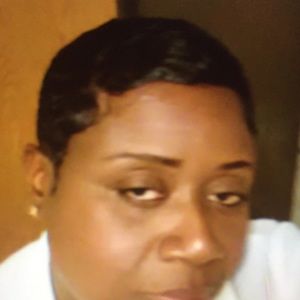 Meet your Posher, Yolanda