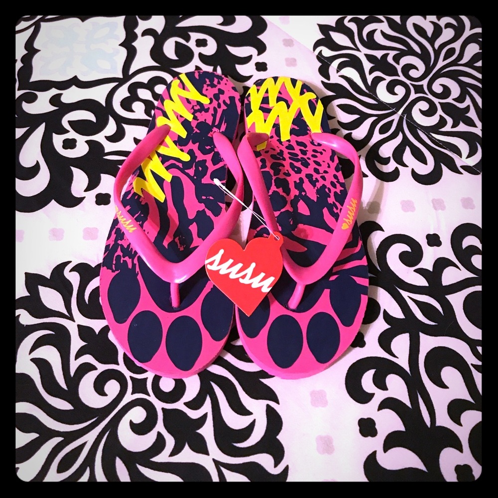 Susu Flip Flops