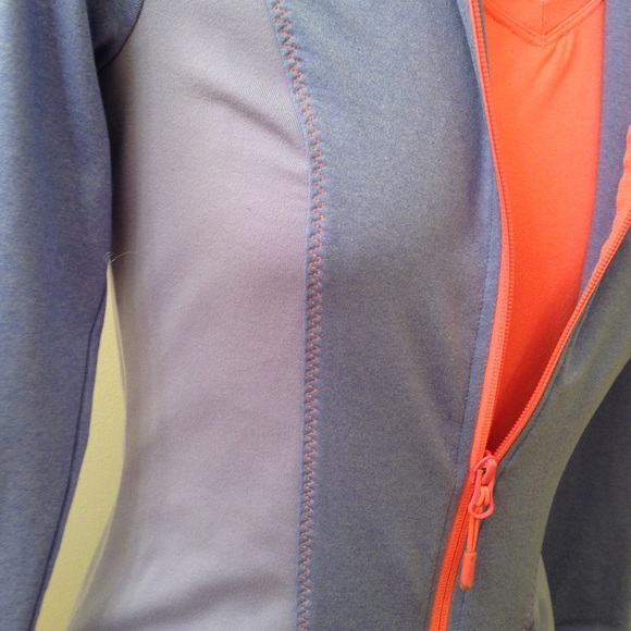 The North Face Tadasana Jacket - Picture 3 of 8