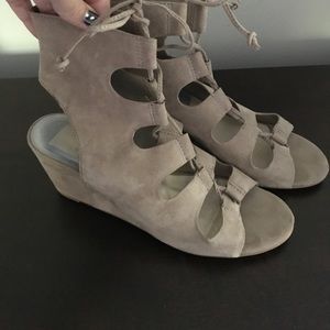 Dolce Vita lace up wedge sandals Sz8.5