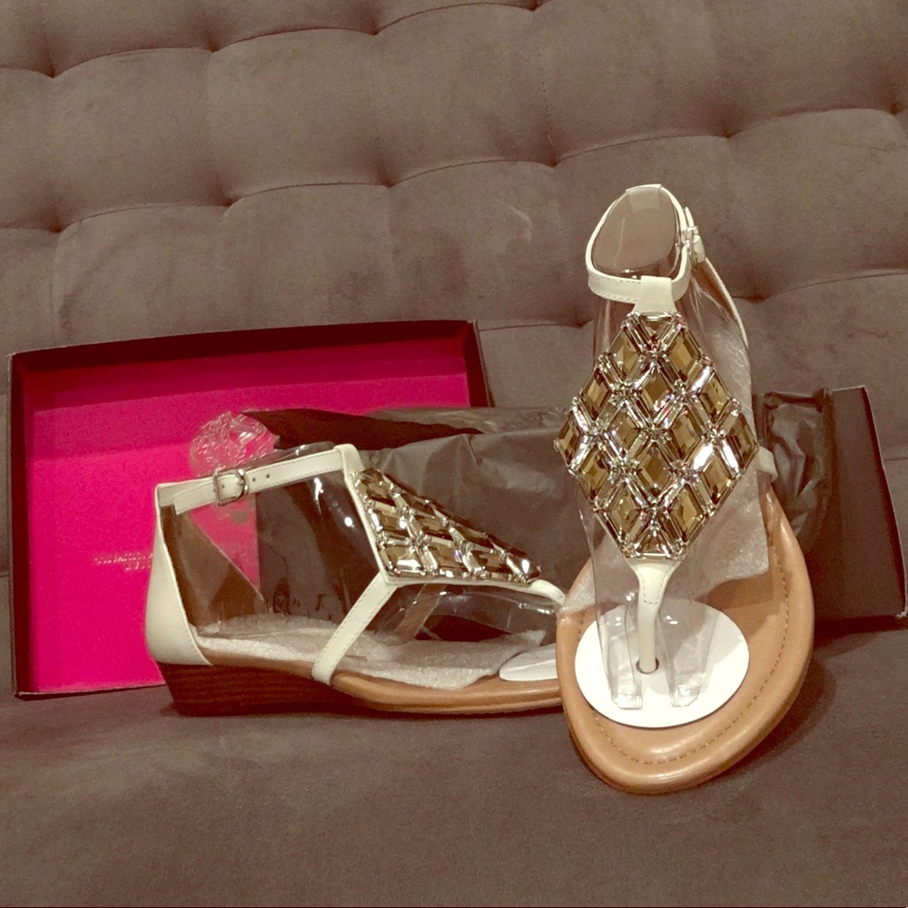 🌟BLINGY!!! 🌟Vince Camino shoes 7.5 New