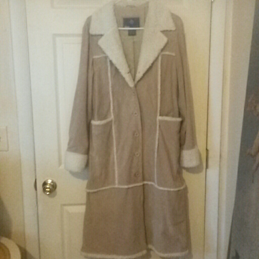 100% Leather & Shearling Coat