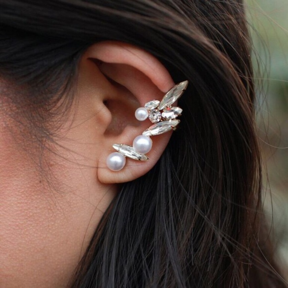 Pearl ear cuff.