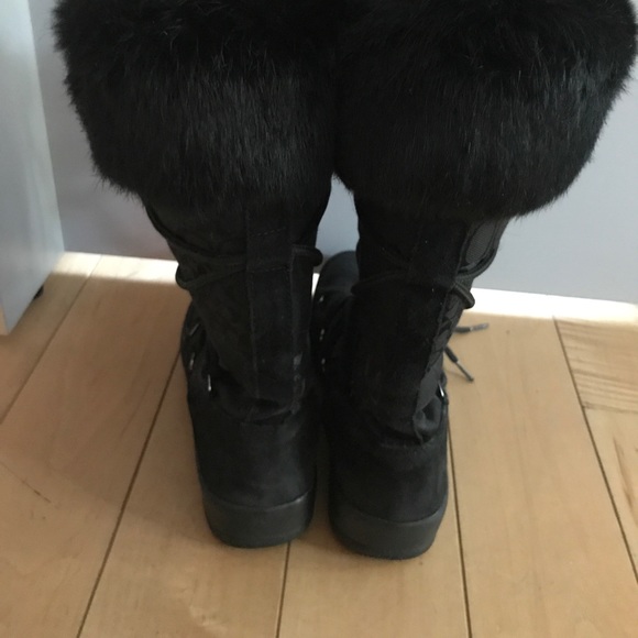 Authentic Coach Snow Boots with genuine fur - Picture 2 of 6