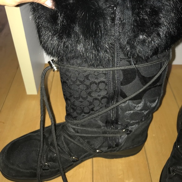 Authentic Coach Snow Boots with genuine fur - Picture 3 of 6