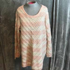 Cato woman crew neck sweater. Metallic threads