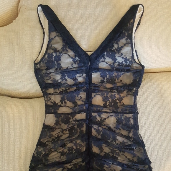 Dress - Picture 3 of 6