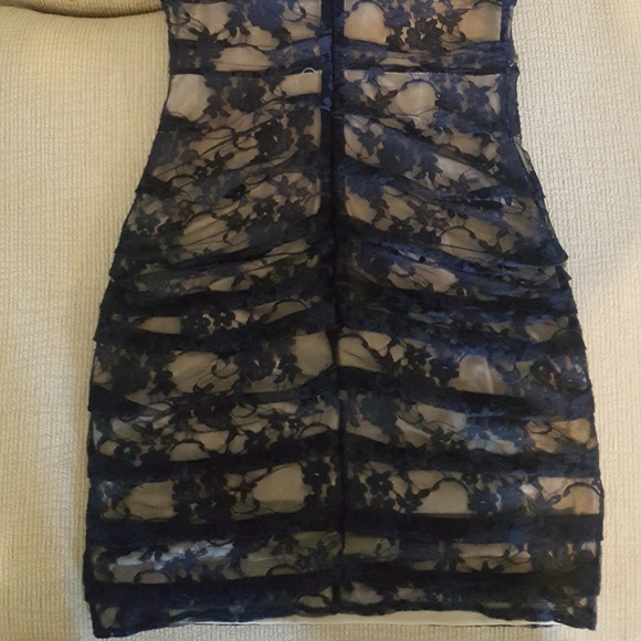 Dress - Picture 4 of 6