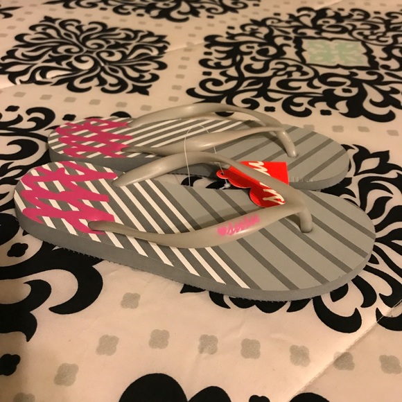 Susu Flip Flops - Picture 4 of 5