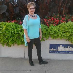 Meet your Posher, Vicki