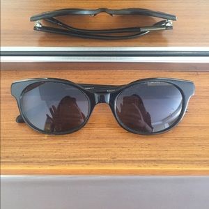 Derek Lam Frederica sunglasses. Gold side detail.