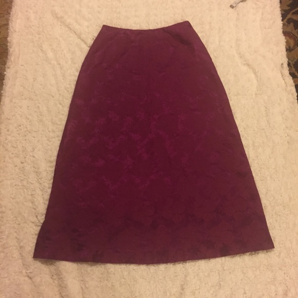 ❌SOLD❌ Handmade Damask Maroon A-Line Floral Skirt - Picture 7 of 8