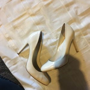 Cream pumps