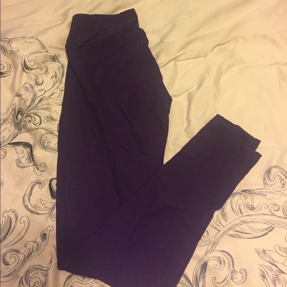 Lularoe Eggplant Colored Leggings OS