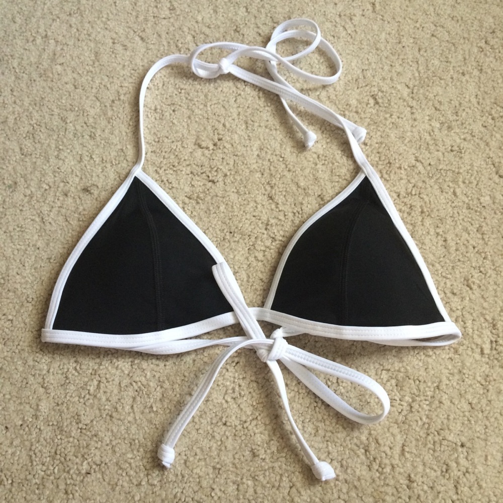 ✨NEW VS PINK Triangle Bikini Top