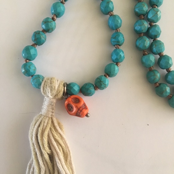 Turquoise tassel necklace - Picture 2 of 2