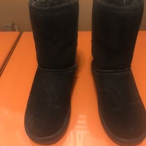 Bear paw boots size 9