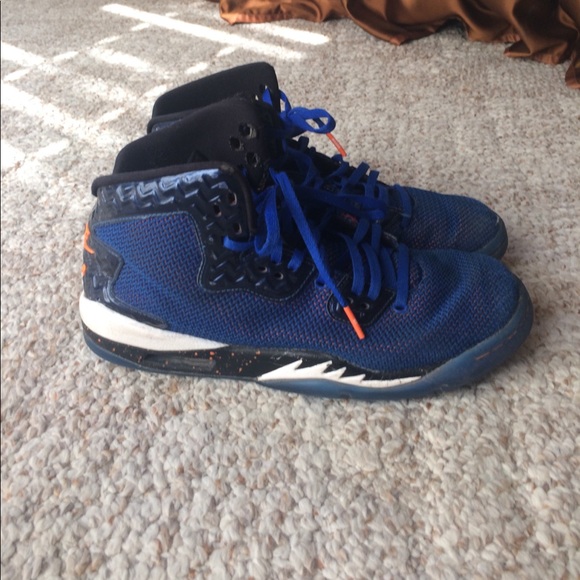 Nike Jordan's for boys - Picture 3 of 3