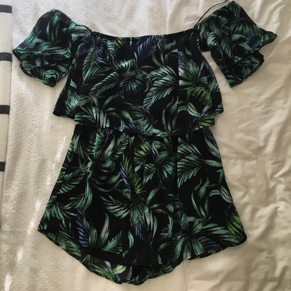 Tropical jumper size large