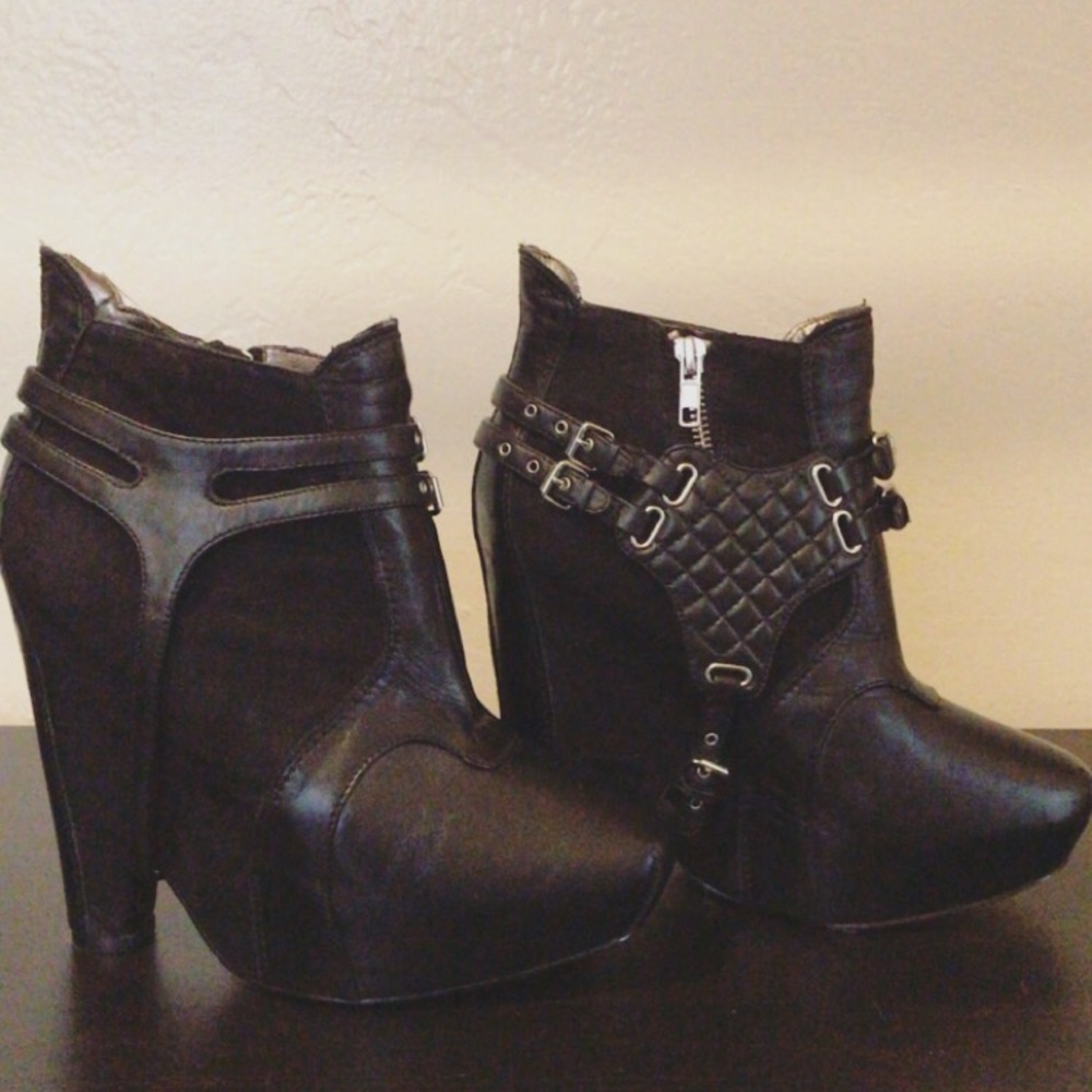 Sam Edelman Zoe boots with removable harness