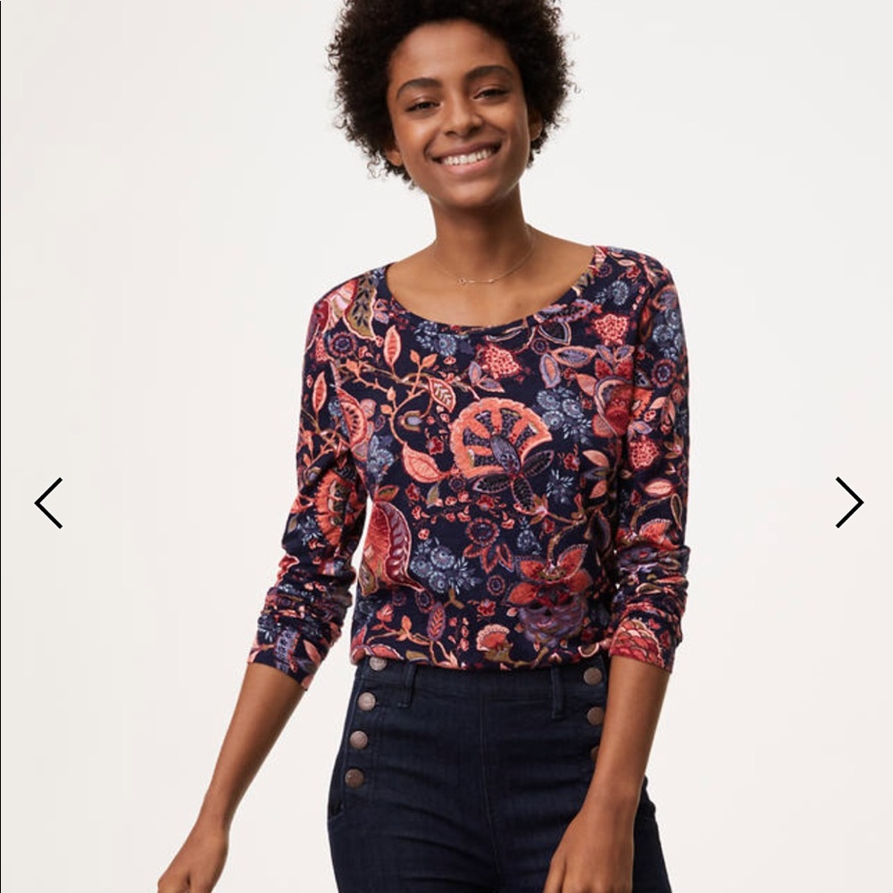 Hydrangea bouquet long sleeve vintage soft 👚Med