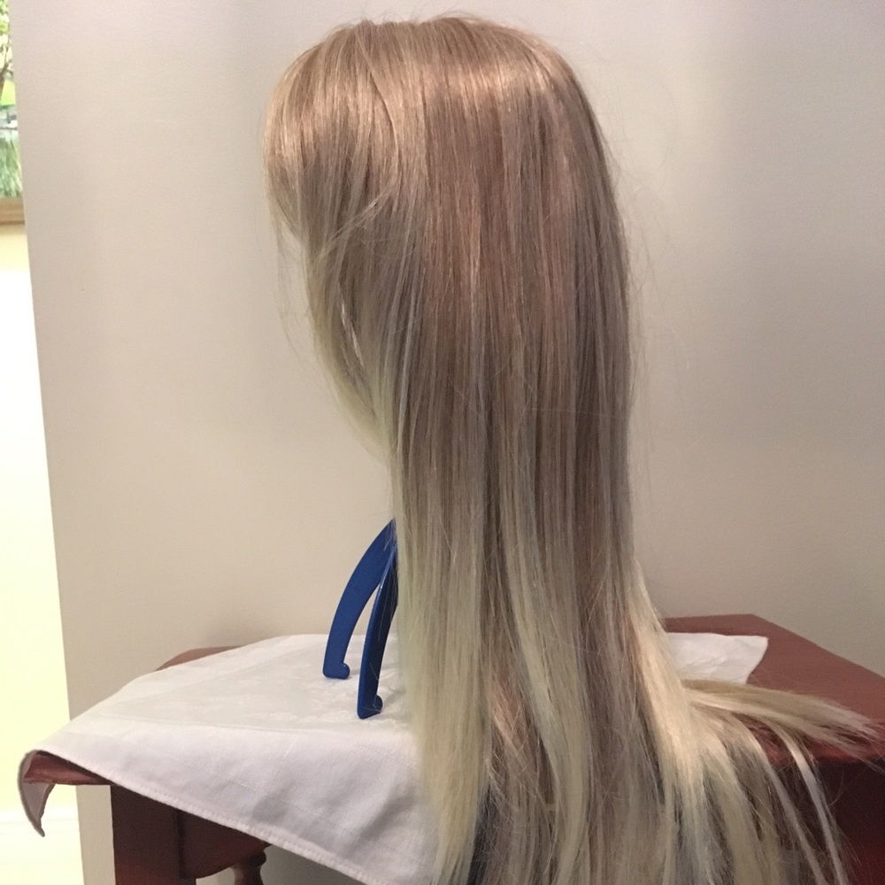 Ash blonde wig with bangs - Rare!