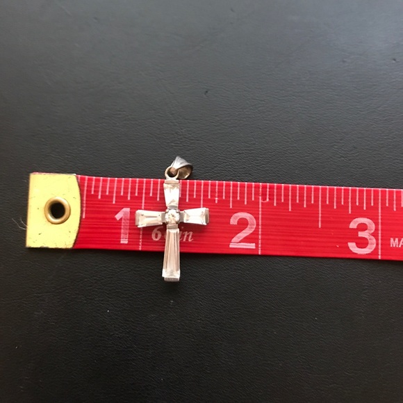 ❌KEEPING❌•Sterling & CZ “Diamond” Cross• - Picture 5 of 8