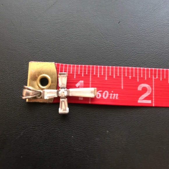 ❌KEEPING❌•Sterling & CZ “Diamond” Cross• - Picture 6 of 8