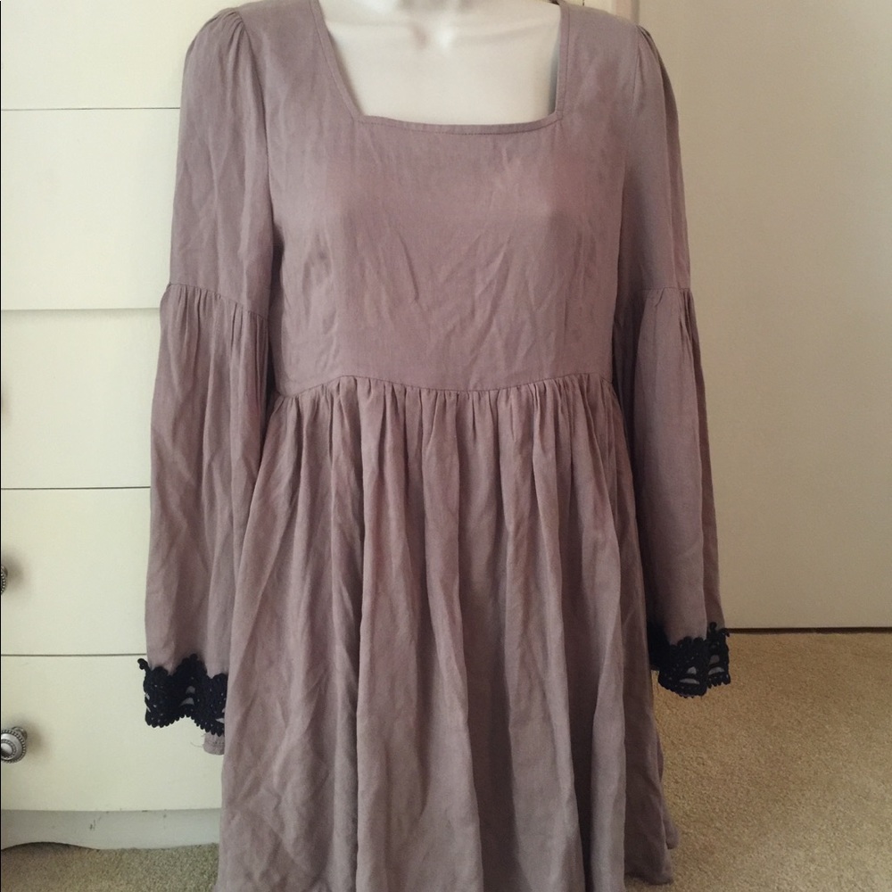 Boutique boho bell sleeve dress
