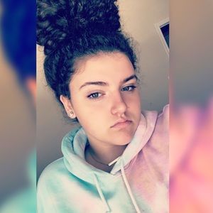 Meet your Posher, Haley