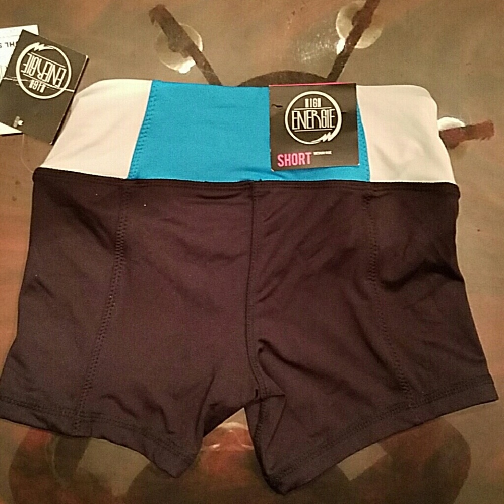 SHORTS - Picture 2 of 3