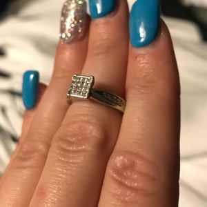 Diamond engagement ring