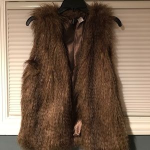 H&M faux fur vest