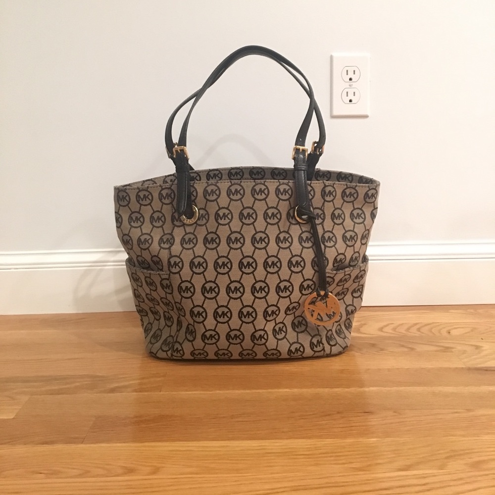 Michael Kors bag