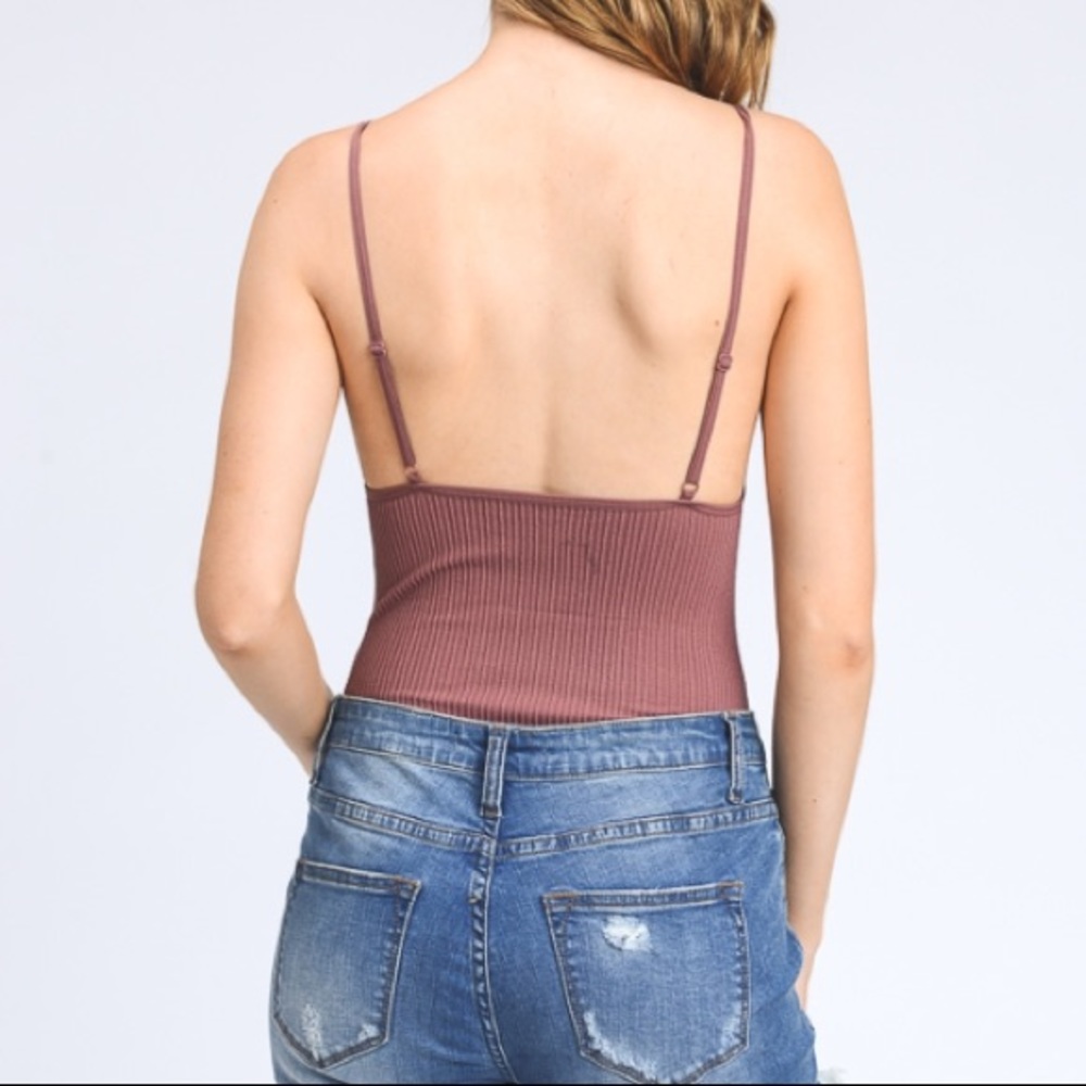 The Chrissy Bodysuit - Picture 2 of 4
