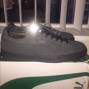 Puma Classics Basket Suede Grey Tennis Shoes W11