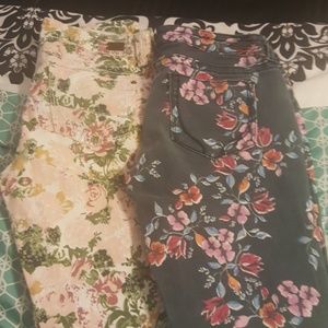 2 Pair of floral bottoms