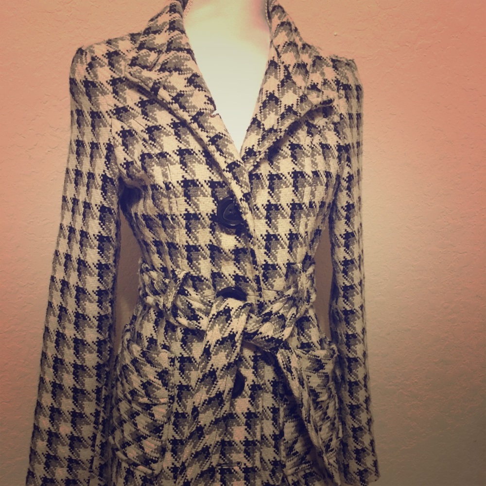Tulle wool trench coat