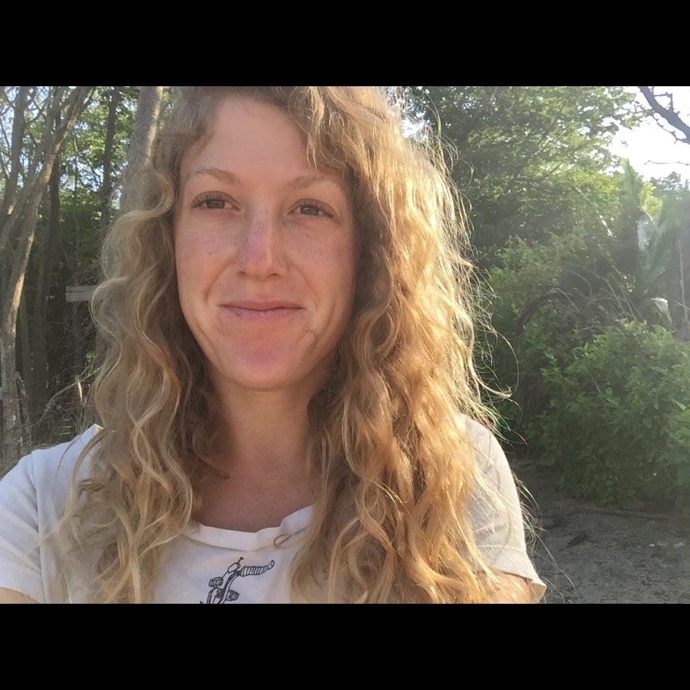 Meet your Posher, Caroline