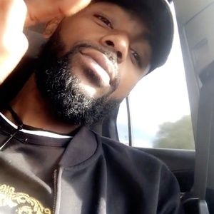 Meet your Posher, Warren