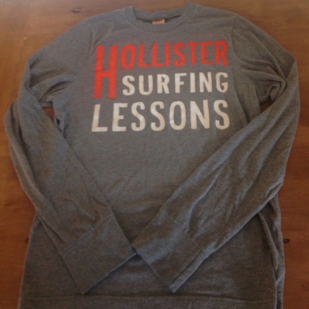 Hollister long sleeve tee