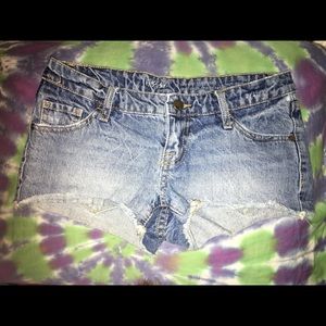 Cut off shorts