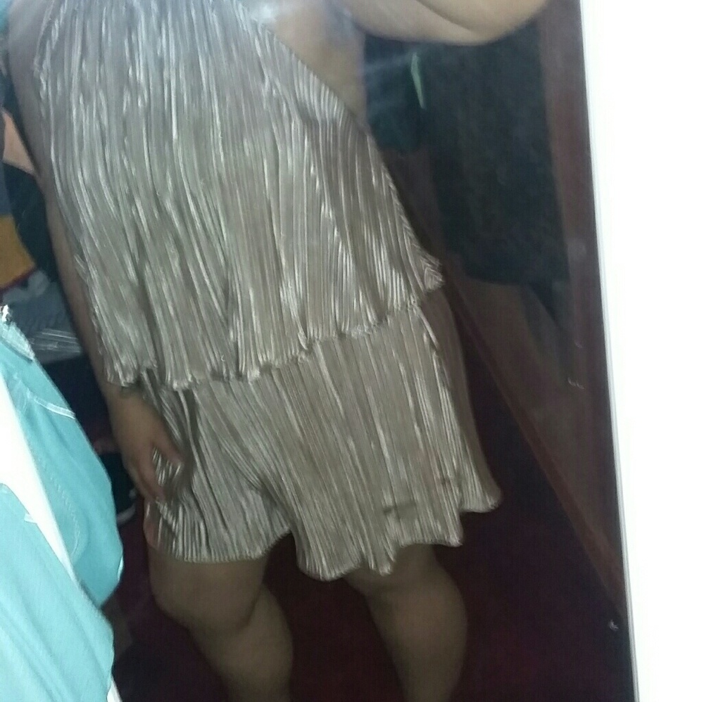 Romper - Picture 3 of 5
