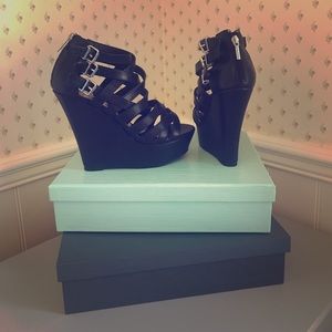 Madden Girl Black Buckle Wedges Size 8