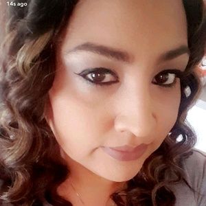 Meet your Posher, Amalia